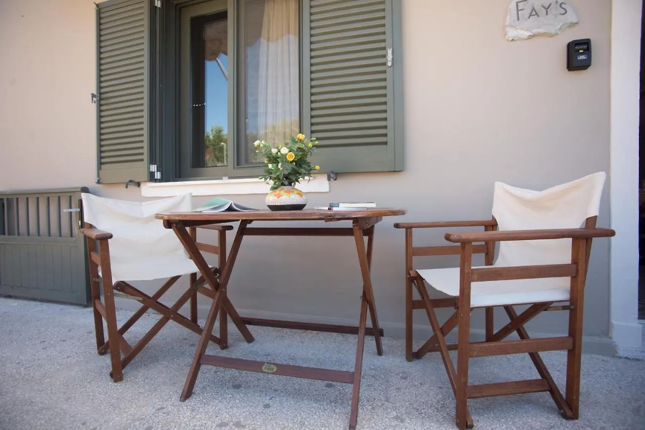 Hébergement de vacances Fay'S Home Kefalonia Metaxáta